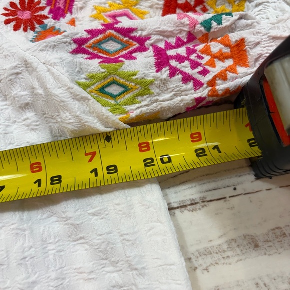 Embroidered White Top with Colorful Embroidered Sleeves THML Medium - Picture 9 of 9